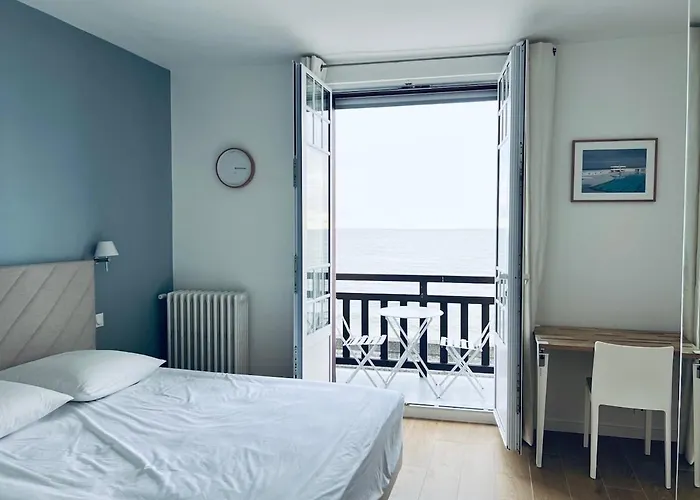 Renovated House With Sea View